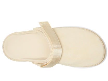 UGG Women's Goldenstar Clog
